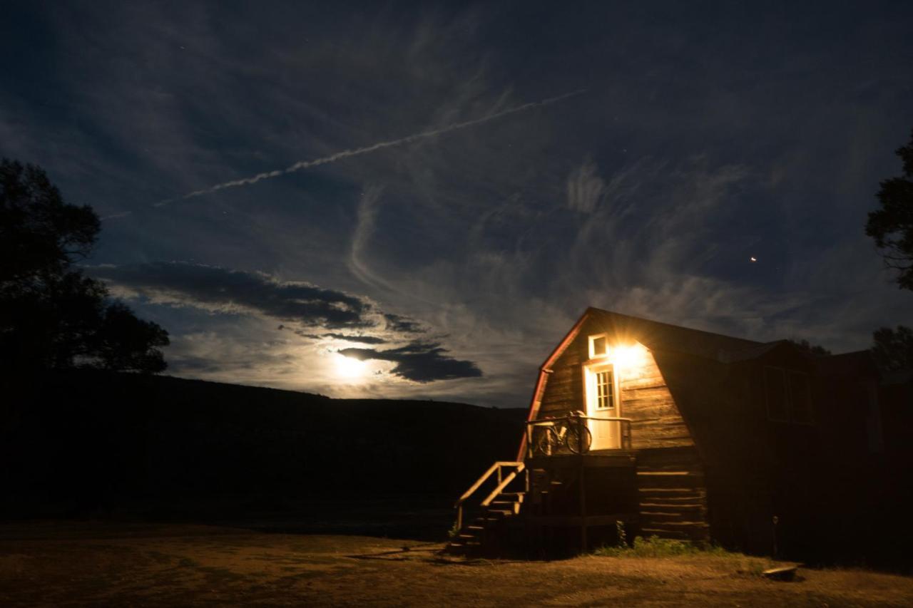 Aubin Sky Lodging At The Yl Ranch Savery Exterior photo