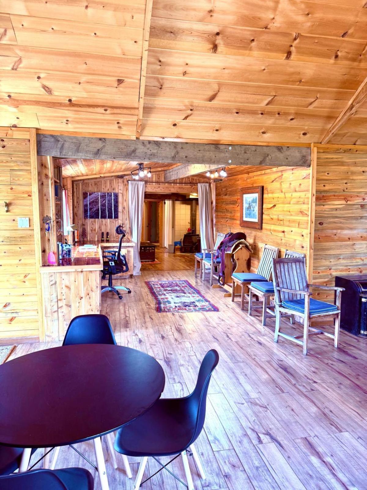 Aubin Sky Lodging At The Yl Ranch Savery Exterior photo